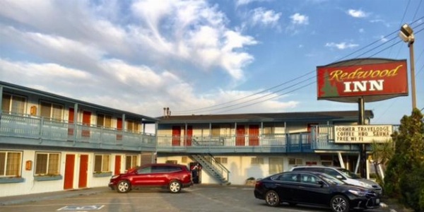 Redwood Inn image 13